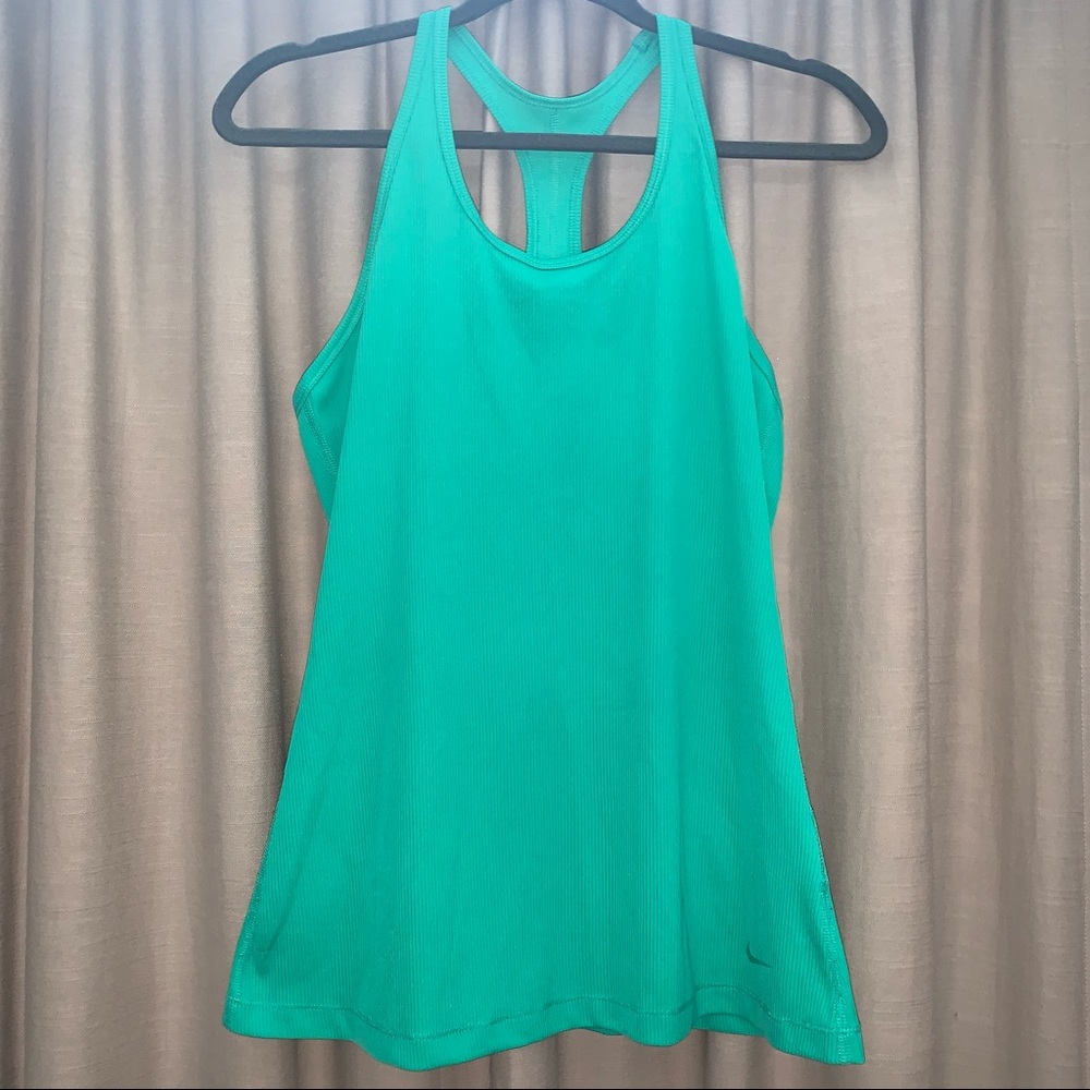 Nike racer back workout top